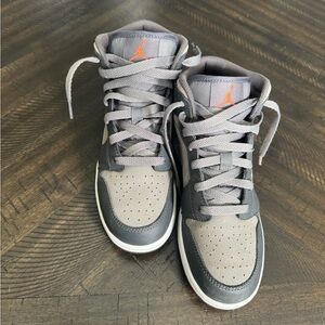 Night Stadium - Nike Air Jordan 1 Mid SE